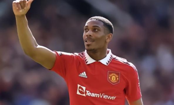 一个充满潜 一个充满潜